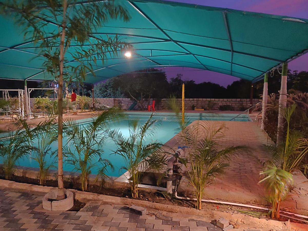 Houbara Resort Sasan Gir Ngoại thất bức ảnh