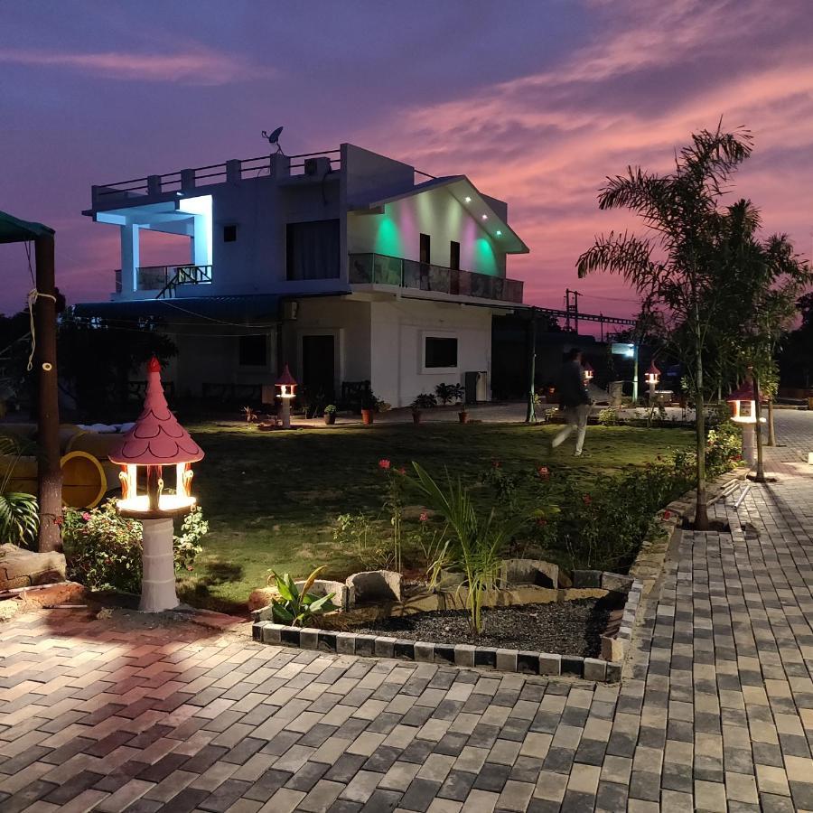 Houbara Resort Sasan Gir Ngoại thất bức ảnh