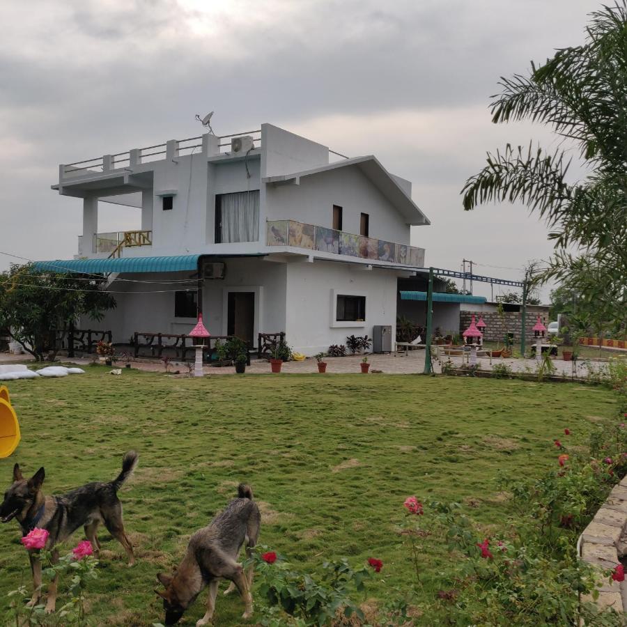 Houbara Resort Sasan Gir Ngoại thất bức ảnh